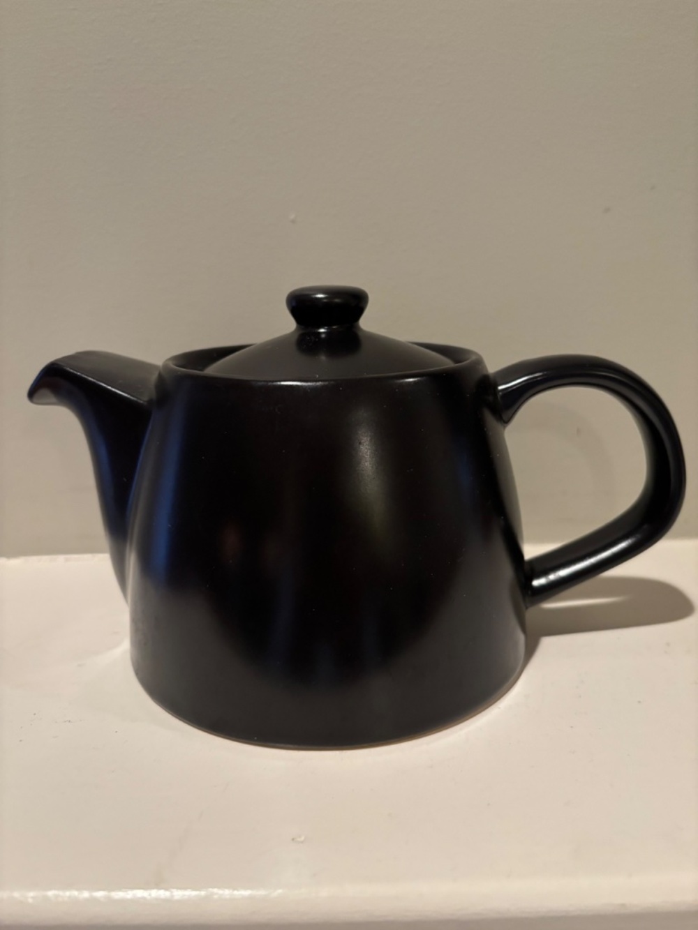 Designpac Matte Black Ceramic Teapot Modern Minimalist Tea Pot with Lid
